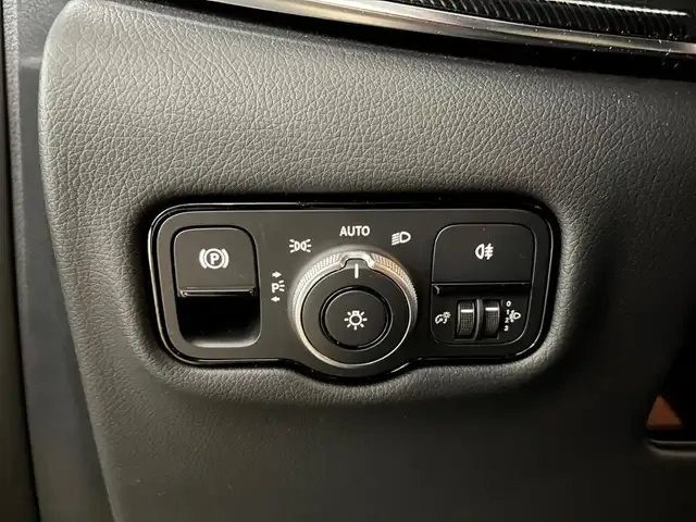 Mercedes-Benz V 220