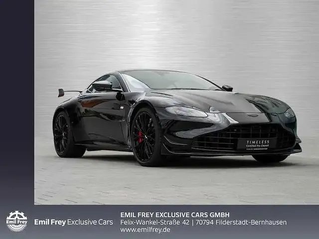 Aston Martin V8