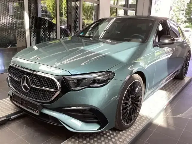 Mercedes-Benz E 200