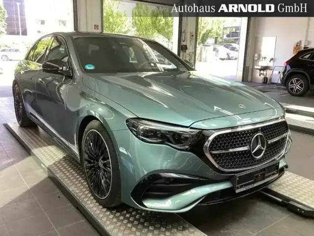 Mercedes-Benz E 200