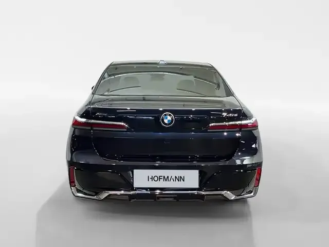 BMW 740