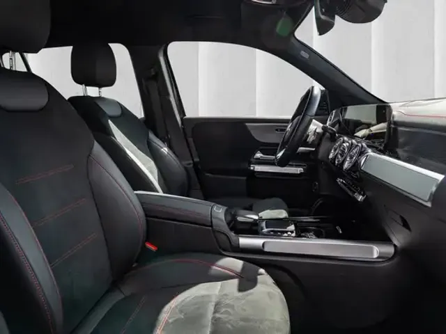 Mercedes-Benz EQB 250