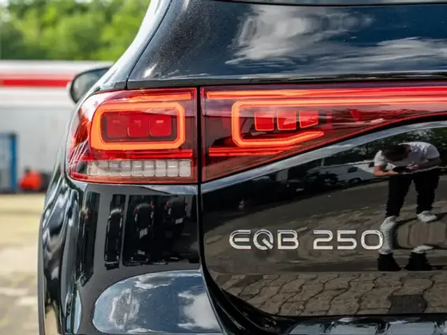 Mercedes-Benz EQB 250