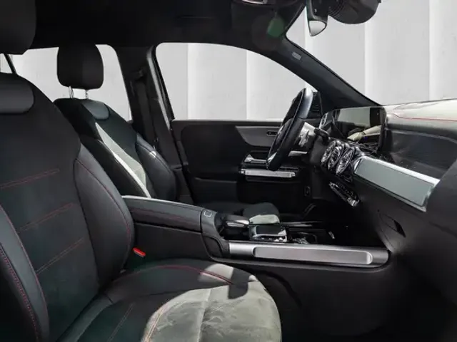 Mercedes-Benz EQB 250
