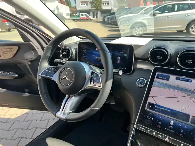 Mercedes-Benz C 220