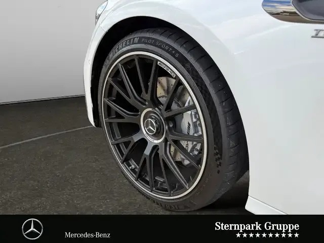 Mercedes-Benz E 53 AMG