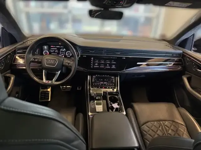 Audi SQ8