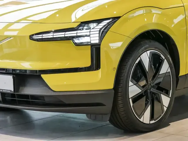 Volvo EX30