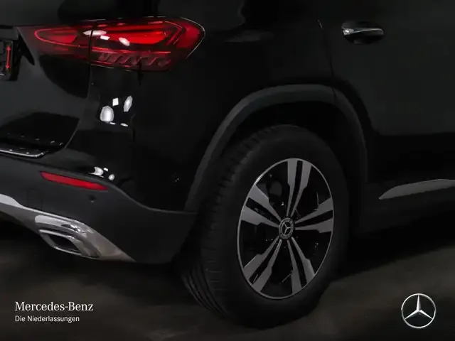 Mercedes-Benz GLA 220