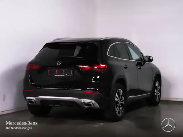 Mercedes-Benz GLA 220
