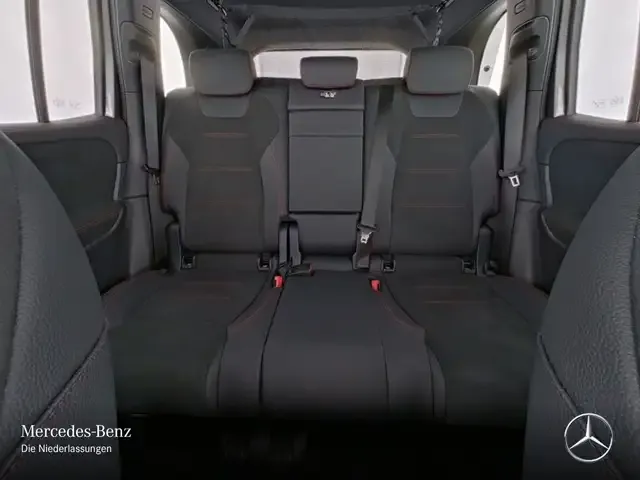 Mercedes-Benz EQB 300