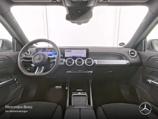 Mercedes-Benz EQB 300