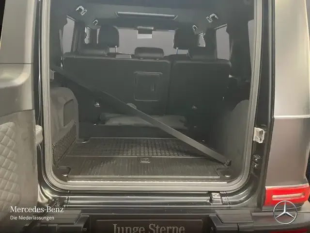 Mercedes-Benz G 500