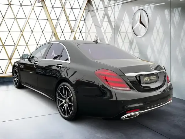 Mercedes-Benz S 560