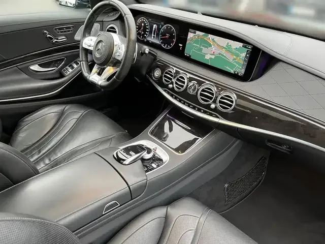 Mercedes-Benz S 560