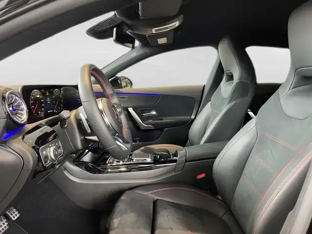 Mercedes-Benz CLA 35 AMG