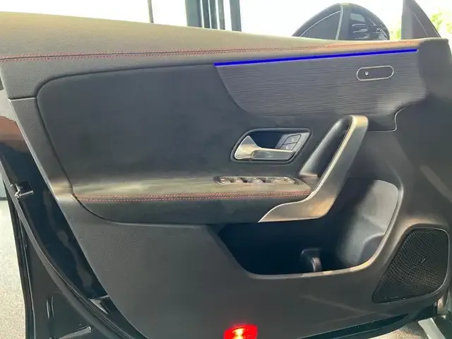 Mercedes-Benz CLA 35 AMG