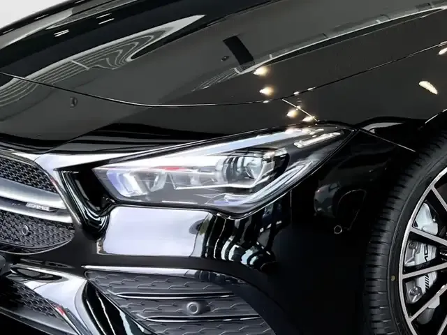 Mercedes-Benz CLA 35 AMG