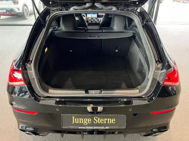 Mercedes-Benz CLA 35 AMG