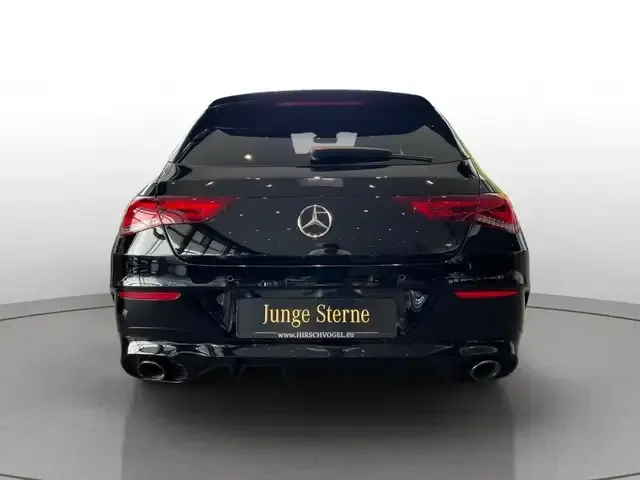 Mercedes-Benz CLA 35 AMG