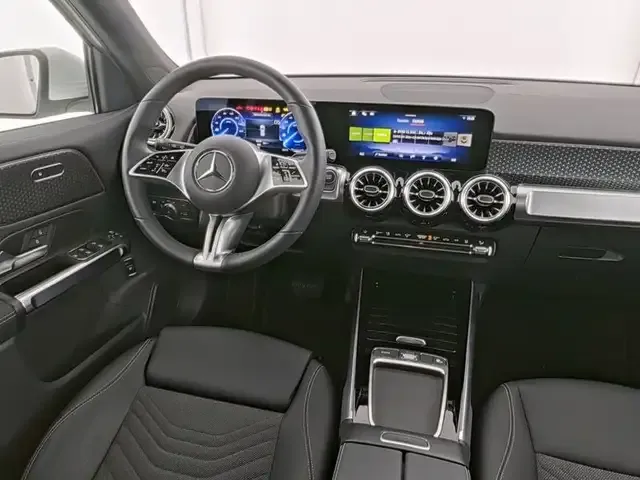 Mercedes-Benz EQB 300