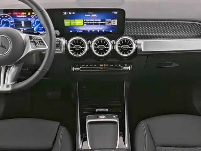 Mercedes-Benz EQB 300