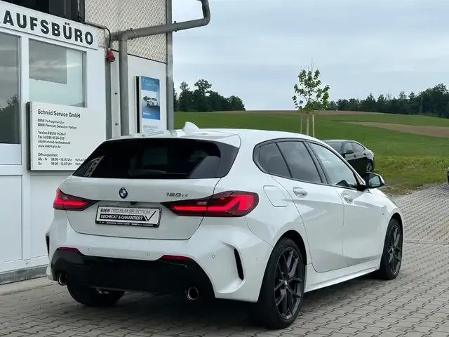 BMW 120