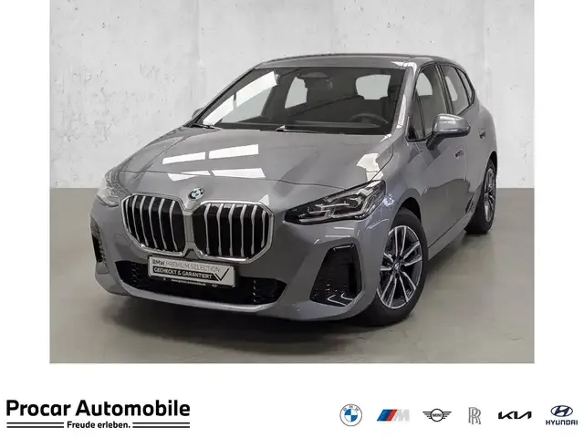 BMW 220