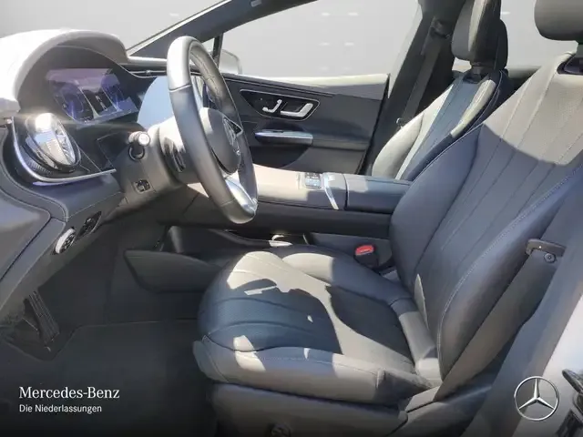 Mercedes-Benz EQE 300
