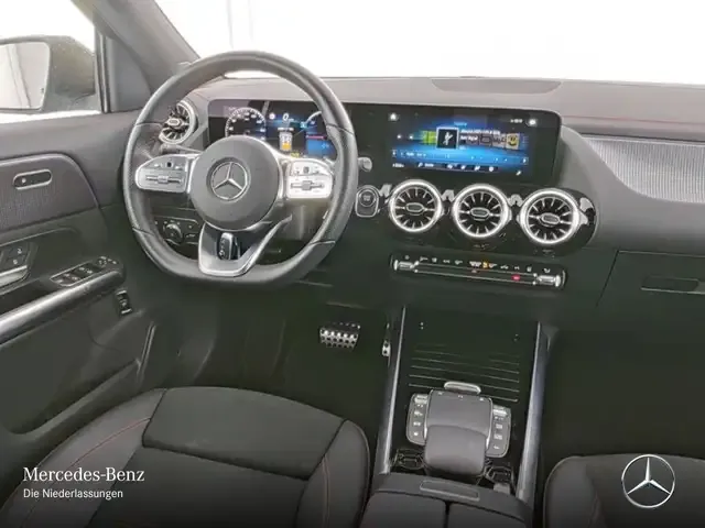 Mercedes-Benz EQA 300