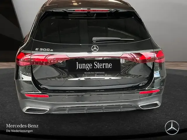 Mercedes-Benz E 300
