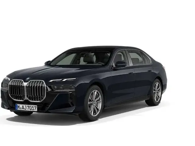 BMW 740