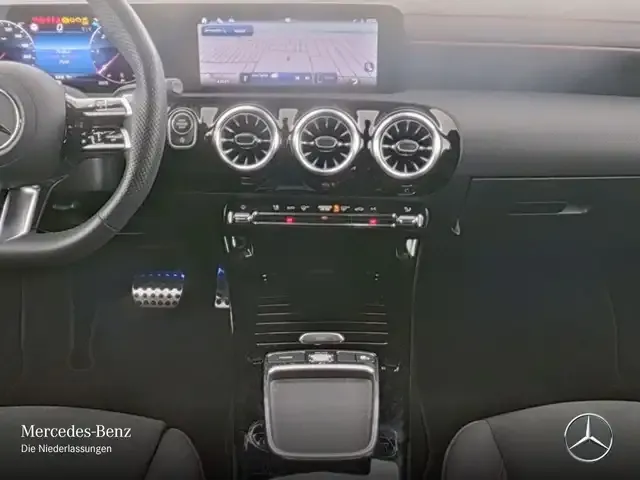 Mercedes-Benz CLA 220