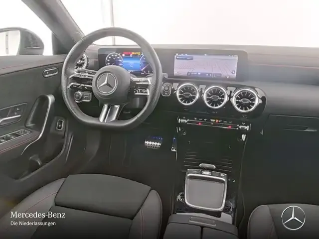 Mercedes-Benz CLA 220