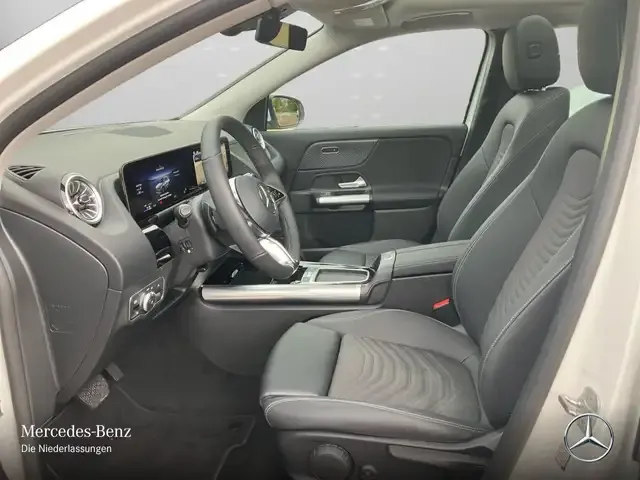 Mercedes-Benz EQA 300