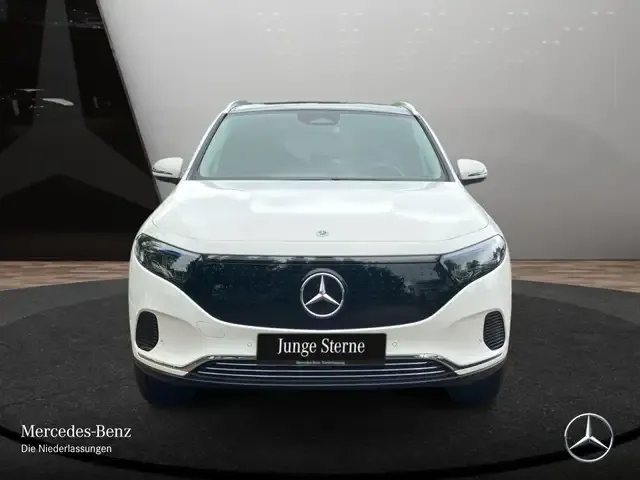 Mercedes-Benz EQA 300