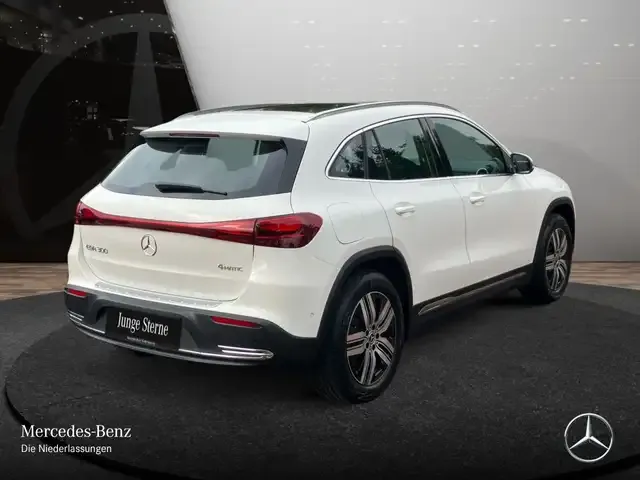 Mercedes-Benz EQA 300