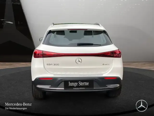 Mercedes-Benz EQA 300