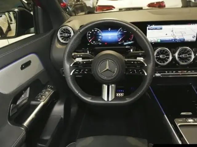 Mercedes-Benz GLA 180