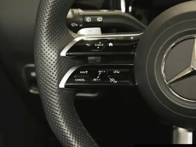 Mercedes-Benz GLA 180