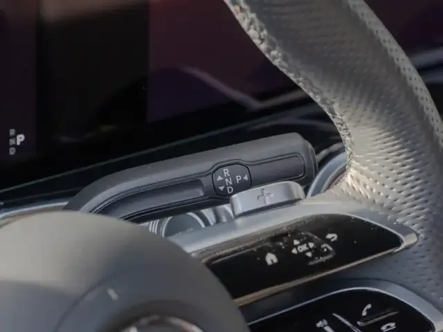 Mercedes-Benz EQB 300