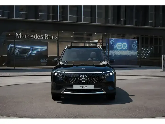 Mercedes-Benz EQB 300