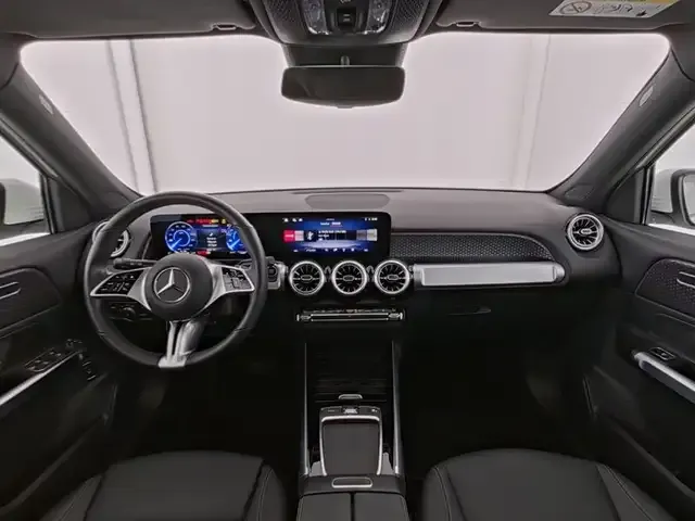 Mercedes-Benz EQB 300