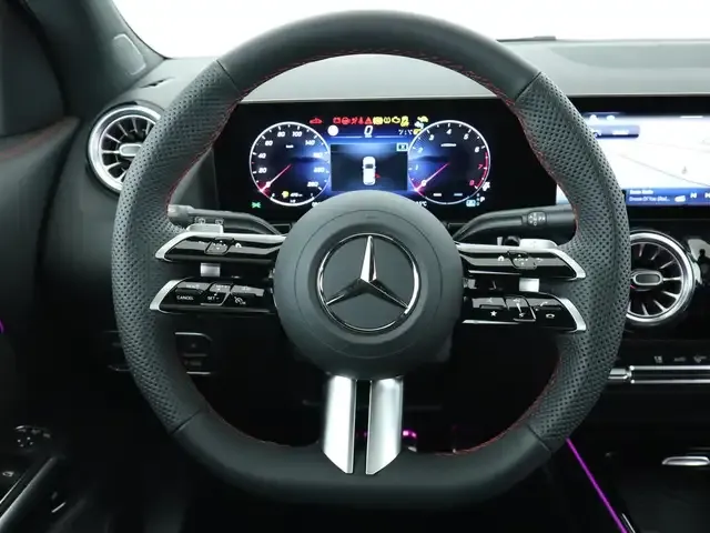 Mercedes-Benz GLA 180