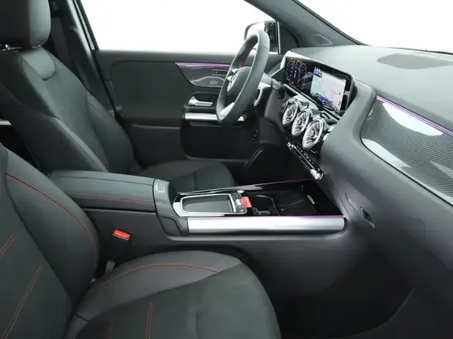 Mercedes-Benz GLA 180