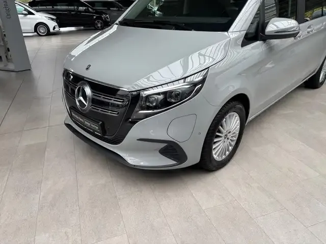 Mercedes-Benz EQV 300