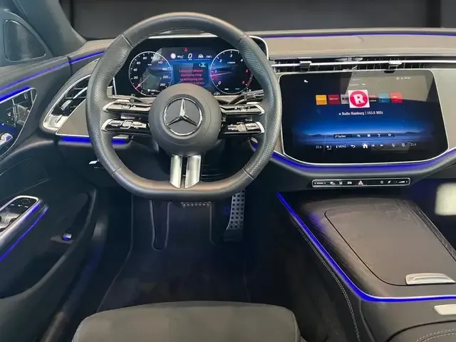 Mercedes-Benz E 220