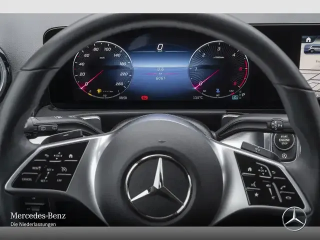 Mercedes-Benz GLB 200