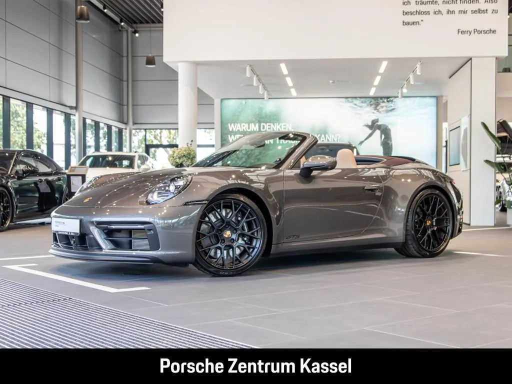 Porsche 992