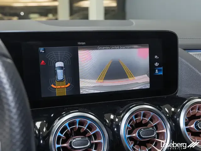 Mercedes-Benz EQA 300